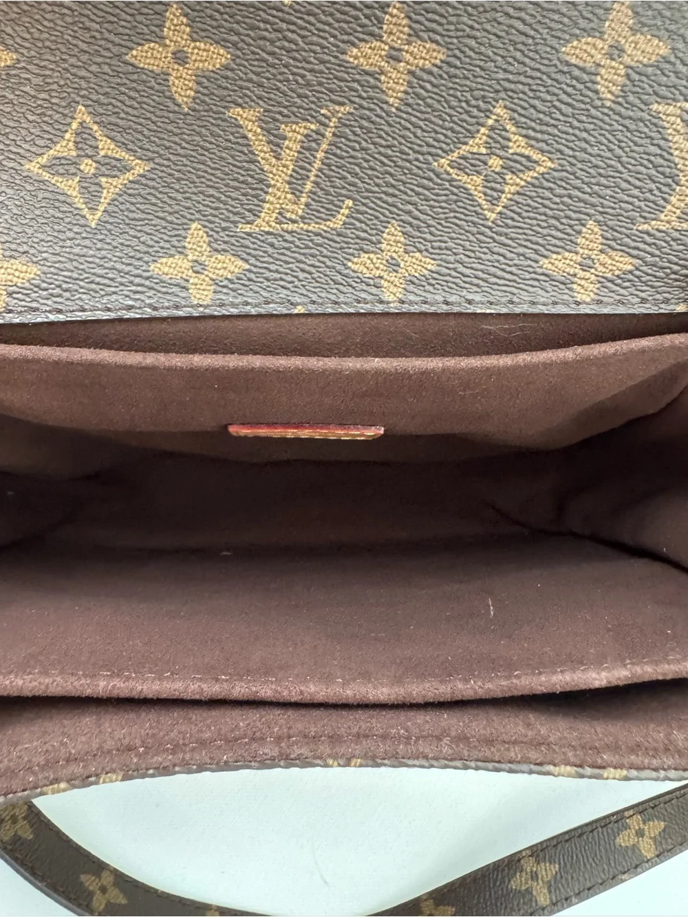 Louis Vuitton Pochette Métis Monogram Canvas Crossbody Satchel